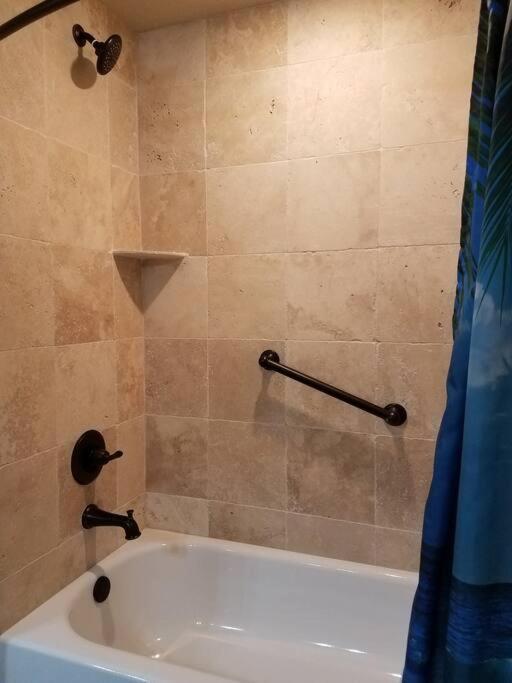 Hawaiian Cottage - Heated Pool Walk To The Beach Cocoa Beach Exteriör bild